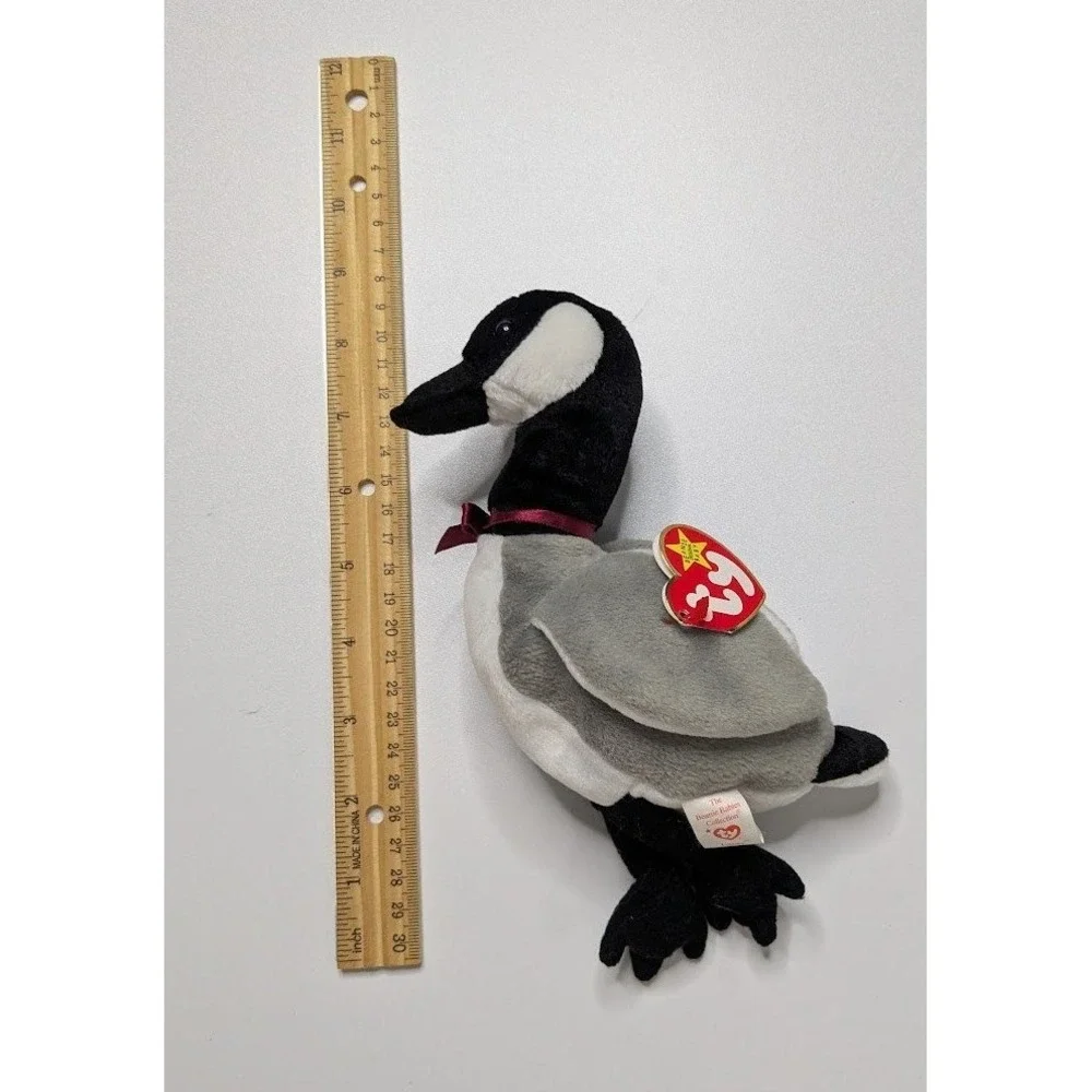 1998 Ty Beanie Babies Canada Goose Loosy Gray Black White Ribbon Plush Small